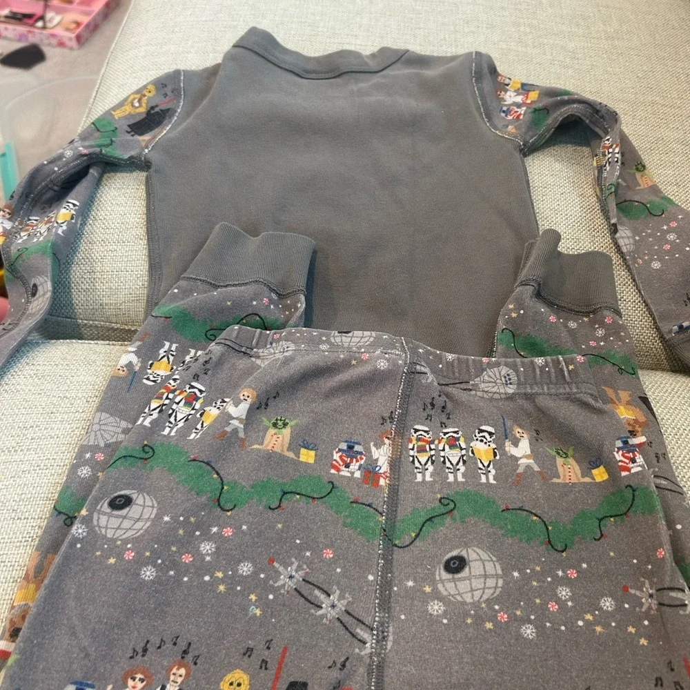 Hanna Andersson Star Wars Gray Cotton pajamas long sleeve set - Picture 5 of 5
